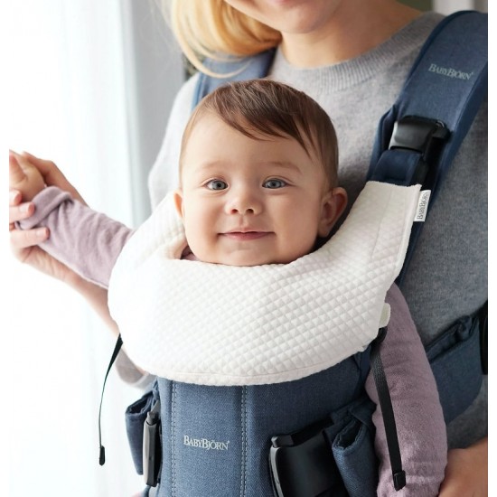 Babybjorn Teething Bib for Baby Carrier One